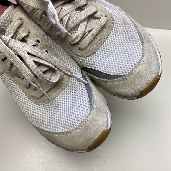 Sorel Women's White Casual Trendy Athletic Kinetic Lite Lace Sneakers Size 9 - Picture 11 of 11